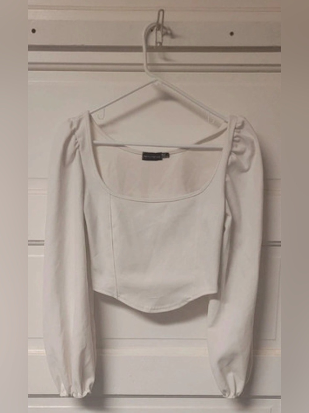 PrettyLittleThing White Square-Neck Long Sleeve Crop Top with Puff Shoulders